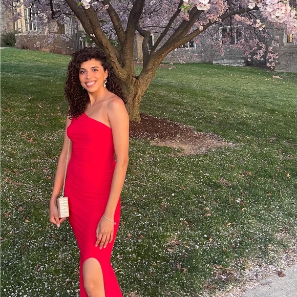 Red gown from Club London size 6 - Picture 3 of 4